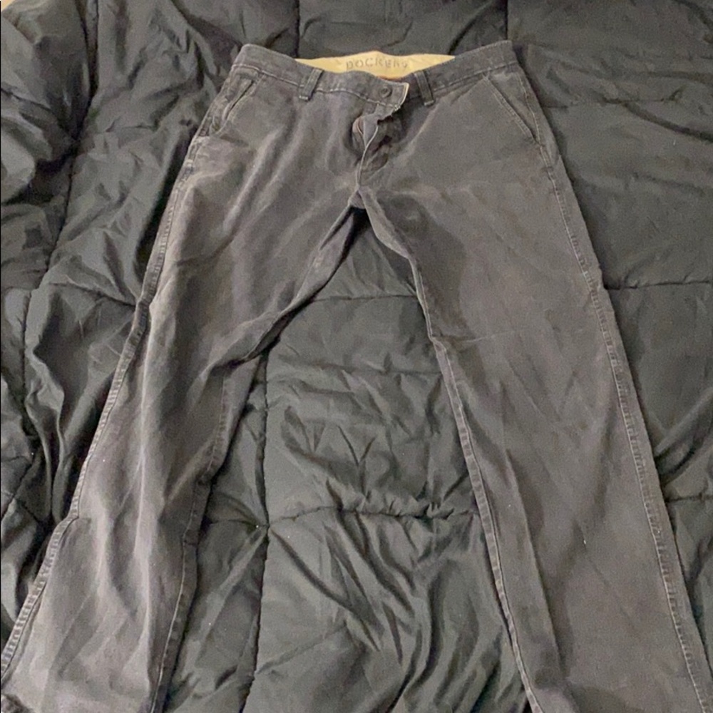 32x32 Dockers Pants